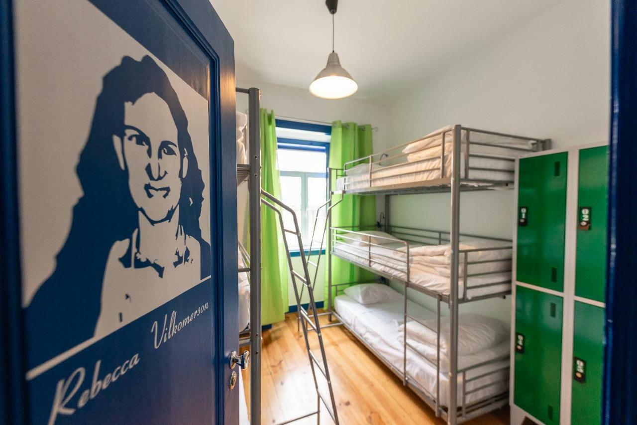 Help Yourself Hostels - Parede Exterior foto